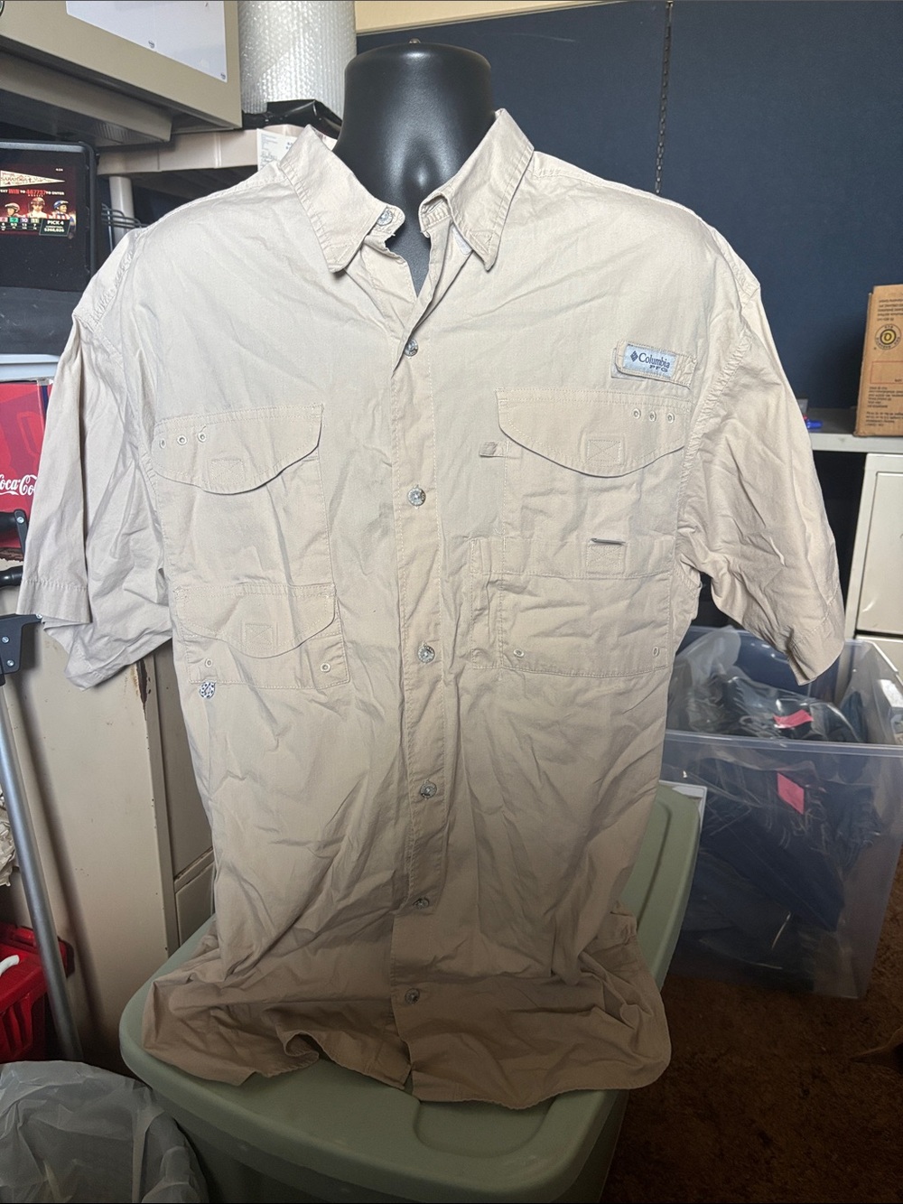 Columbia Men's Short-Sleeve Button-Down Shirt in Light Khaki Sz XL